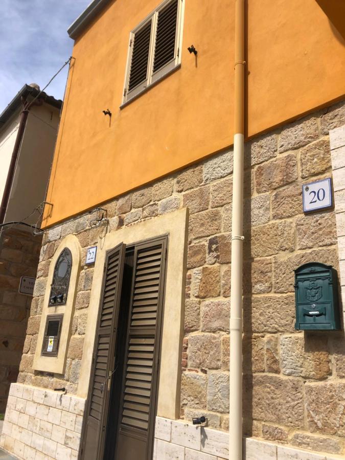 הוילה Molino San Biagio Soleli מראה חיצוני תמונה